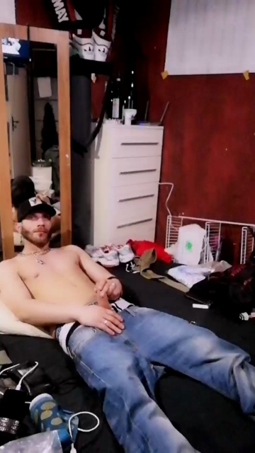 jeans_boy  16-07-2021 Recorded Video Webcam
